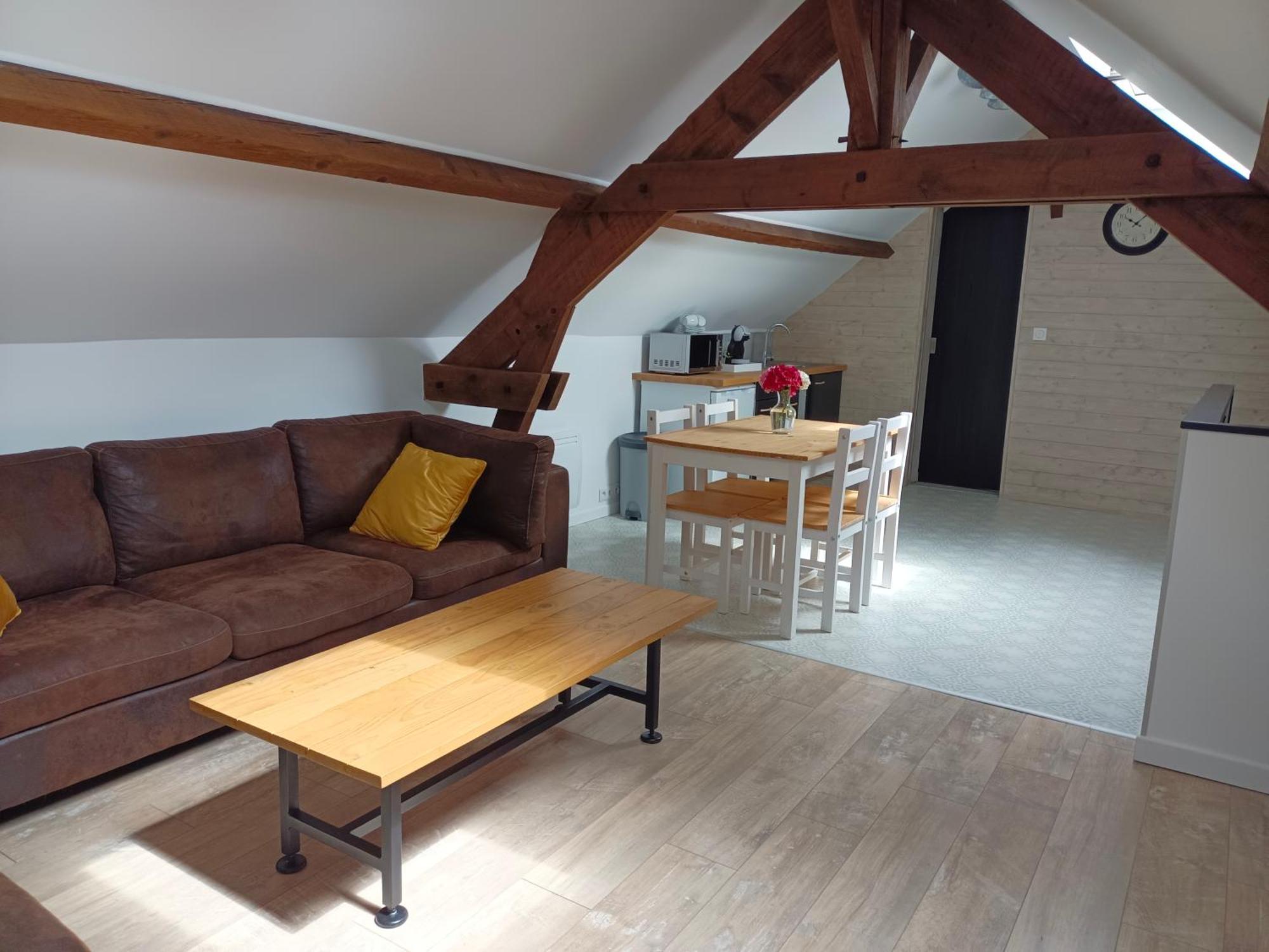 Au 112 Maison D'Hotes Estrees-Saint-Denis Екстериор снимка
